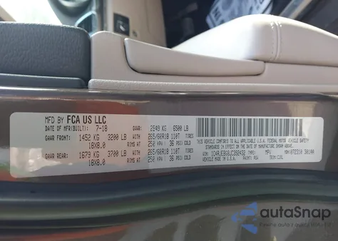 2018 Jeep Grand Cherokee Limited 4X2 z USA, uszkodzony, nr VIN 1C4RJEBG8JC392432